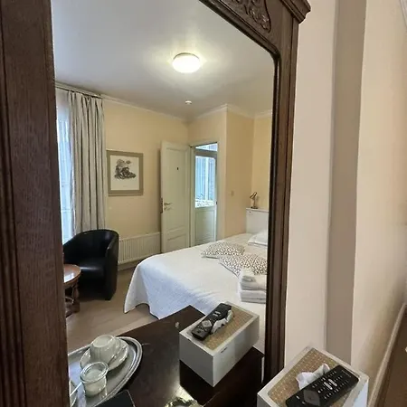 La Ducale 3* Гент