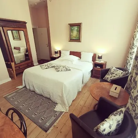 Alojamento de Acomodação e Pequeno-almoço La Ducale 3*